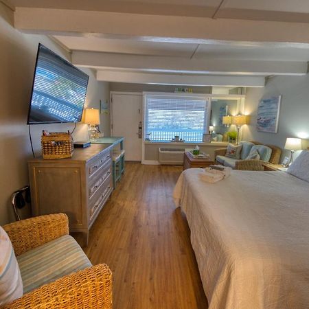 Waterway View Studio 2 W/ Pool, 1 Mile To Wrightsville Beach Ουίλμινγκτον Εξωτερικό φωτογραφία